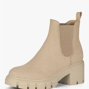 Women's Tan Chelsea Boots